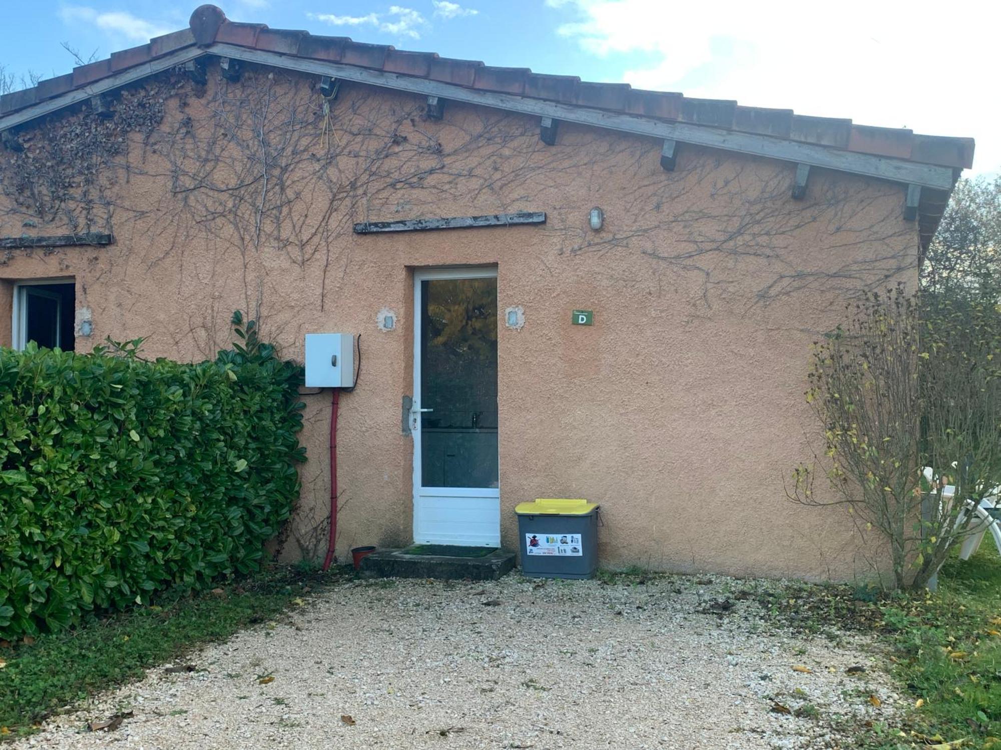 Camping Familial Paisible Avec Piscine, Mobil Home , Chalet, Studio & Emplacement Nue Casties-Labrande Exterior foto